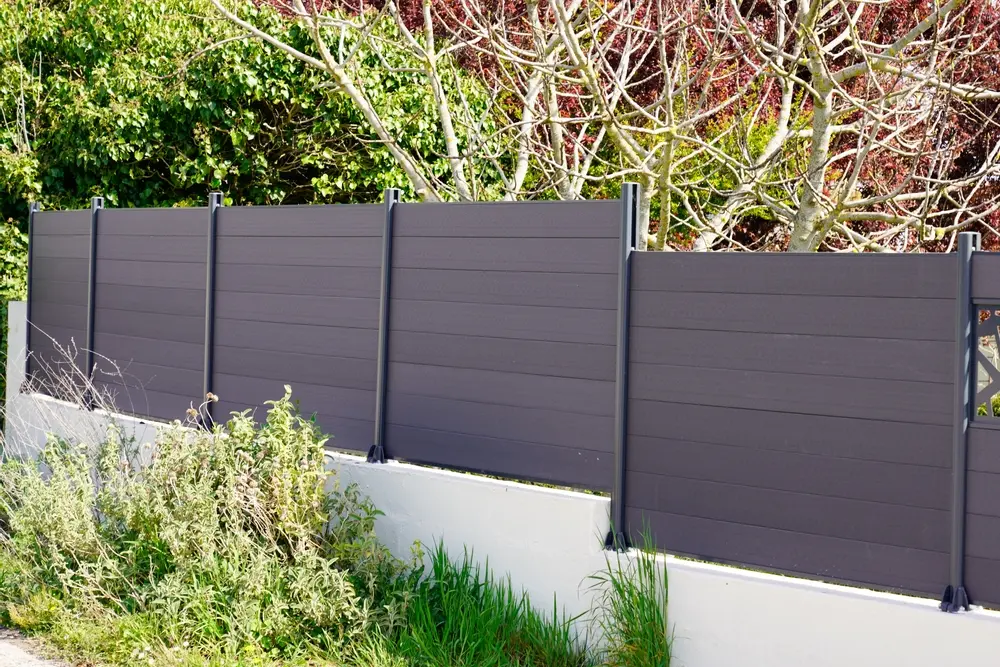 aluminum fence